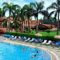 Отель Ashok Country Resort бассейн фото 2