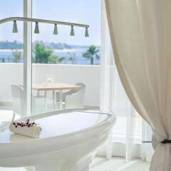Отель Waldorf Astoria Dubai Palm Jumeirah балкон