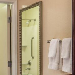 Springhill Suites by Marriott Laredo in Laredo, United States of America from 178$, photos, reviews - zenhotels.com bathroom