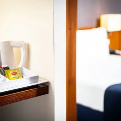 Отель Holiday Inn Express Amsterdam - Arena Towers, an IHG Hotel Нидерланды, Амстердам - 2 отзыва об отеле, цены и фото номеров - забронировать отель Holiday Inn Express Amsterdam - Arena Towers, an IHG Hotel онлайн удобства в номере