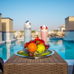 Golden Sands 5 Hotel Apartments бассейн