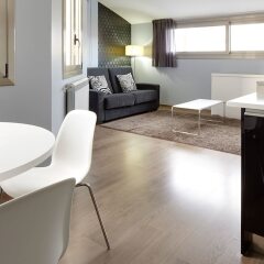 Апартаменты Gros City Apartments комната для гостей