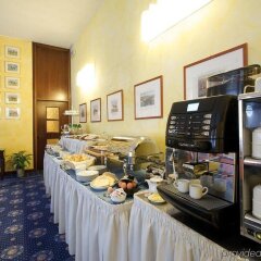 Eur Hotel Milano Fiera Треццано-суль-Навиглио питание фото 2