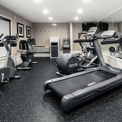 Отель Best Western Plus Carriage Inn Лос-Анджелес фитнесс-зал