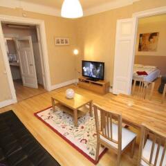 Апартаменты Central Stockholm Apartments Sodermalm Стокгольм комната для гостей фото 2