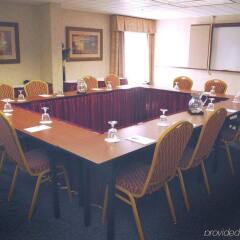 Отель Hampton Inn Columbus-International Airport США, Колумбус - отзывы, цены и фото номеров - забронировать отель Hampton Inn Columbus-International Airport онлайн помещение для мероприятий