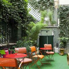 Отель Timhotel Invalides Eiffel Париж бассейн