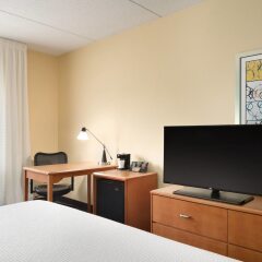 Отель Fairfield Inn And Suites By Marriott Mall Of America Блумингтон удобства в номере
