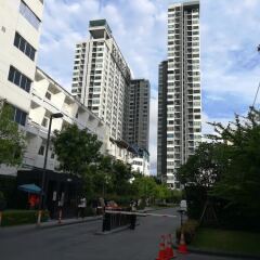 Отель The Base Pattaya by Avi Паттайя
