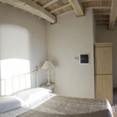 Отель Pamperduto Country Resort Потенца-Пичена сейф в номере