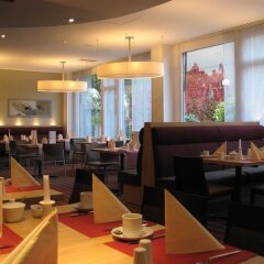 Отель Mercure Airport Hotel Berlin Tegel Германия, Берлин - 4 отзыва об отеле, цены и фото номеров - забронировать отель Mercure Airport Hotel Berlin Tegel онлайн питание фото 4