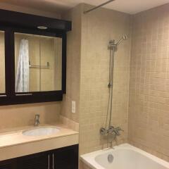 Апартаменты Dream Inn Dubai Apartments - Burj Residence 2BR Apartment Дубай ванная
