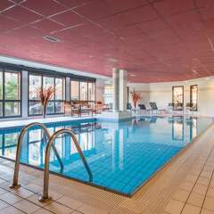 Отель Appart'City Confort Toulouse Aéroport Blagnac Франция, Бланьяк - отзывы, цены и фото номеров - забронировать отель Appart'City Confort Toulouse Aéroport Blagnac онлайн бассейн