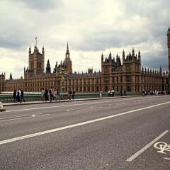 Отель Holiday Inn Express London - ExCeL парковка
