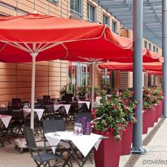 Отель Crowne Plaza Lyon - Cite Internationale Франция, Лион - 1 отзыв об отеле, цены и фото номеров - забронировать отель Crowne Plaza Lyon - Cite Internationale онлайн питание фото 2