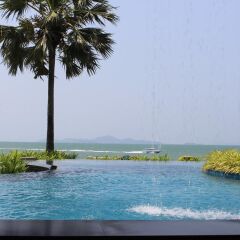 Отель The Palm Wongamat Beach Pattaya Паттайя бассейн фото 2