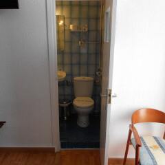 Отель Hostal Valencia Madrid сауна