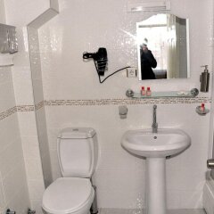 Bade 2 Hotel Турция, Стамбул - отзывы, цены и фото номеров - забронировать отель Bade 2 Hotel онлайн ванная