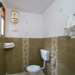 OYO 18515 Hotel Jal Mahal Jhalak Palace ванная