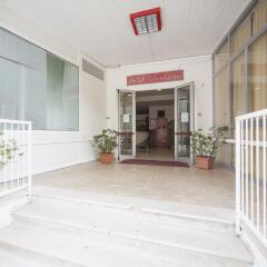 Hotel Sanremo Rimini вид на фасад фото 2