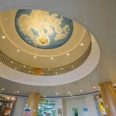 Royal Orchid Guam Hotel интерьер отеля