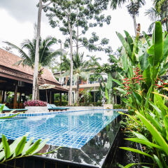Отель Cocoville Phuket Resort с домашними животными
