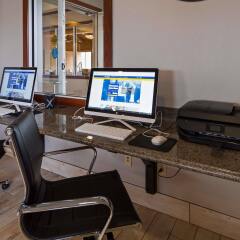 Отель Best Western Port Columbus США, Колумбус - отзывы, цены и фото номеров - забронировать отель Best Western Port Columbus онлайн интерьер отеля фото 3