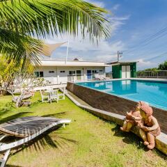 Отель Chalong Hill Tropical Garden Homes бассейн фото 2
