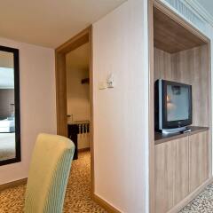 Baiyoke Sky Hotel комната для гостей