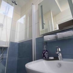 Отель GuestHouse Paris 8eme Франция, Париж - отзывы, цены и фото номеров - забронировать отель GuestHouse Paris 8eme онлайн ванная фото 2