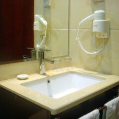 Boda Hotel ванная