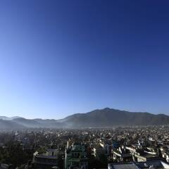 Отель Tibet Peace Inn Непал, Катманду - отзывы, цены и фото номеров - забронировать отель Tibet Peace Inn онлайн балкон