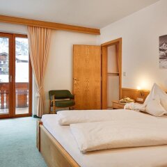 Отель Garni Appartements Arnika Стельвио комната для гостей фото 2