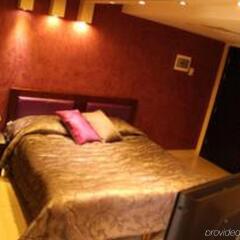 Hollywood Hills Hotel And Apartments Лос-Анджелес комната для гостей