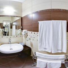 Отель Boutique Hotel Behi Болгария, Карджали - отзывы, цены и фото номеров - забронировать отель Boutique Hotel Behi онлайн ванная фото 2