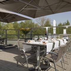 Отель Best Western Plus Aero 44 бассейн
