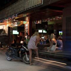 Отель Koh Tao Hillside Resort Таиланд, Остров Тау - отзывы, цены и фото номеров - забронировать отель Koh Tao Hillside Resort онлайн гостиничный бар