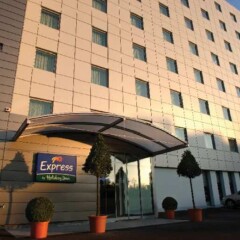 Отель Holiday Inn Express Geneva Airport вид на фасад фото 3
