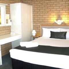 Отель Country Home Motor Inn комната для гостей