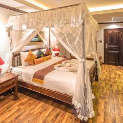 Tanawan Phuket Hotel 3* Номер Делюкс с различными типами кроватей