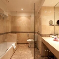 Отель Casa da Calçada Relais & Chateaux Португалия, Амаранте - отзывы, цены и фото номеров - забронировать отель Casa da Calçada Relais & Chateaux онлайн ванная