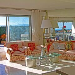 Отель Suites in Cannes Center Sea View интерьер отеля фото 2