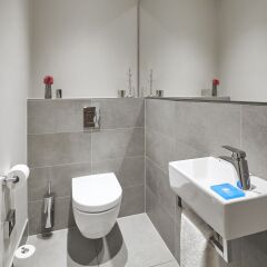 Отель Hyatt House Dusseldorf Andreas Quarter Германия, Дюссельдорф - отзывы, цены и фото номеров - забронировать отель Hyatt House Dusseldorf Andreas Quarter онлайн ванная фото 2