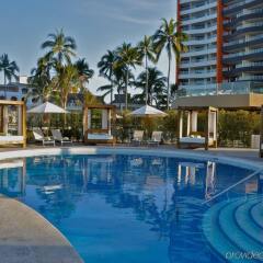 Отель Sunset Plaza Beach Resort & Spa бассейн фото 2