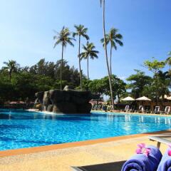 Отель All Seasons Naiharn Phuket бассейн фото 3
