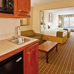 Holiday Inn Express Hotel & Suites MERIDIAN в номере фото 2