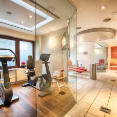 Отель Leonardo Hotel & Residenz München Германия, Мюнхен - 11 отзывов об отеле, цены и фото номеров - забронировать отель Leonardo Hotel & Residenz München онлайн фитнесс-зал фото 2