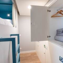 Ilha Hostel & Suites Понта-Делгада сейф в номере
