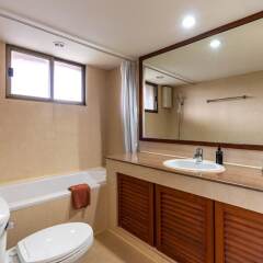 Отель Bangkok Shortstay, 2-3 Br Sukhumvit Бангкок ванная фото 2