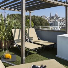 Отель Citadines Montmartre Paris бассейн фото 3